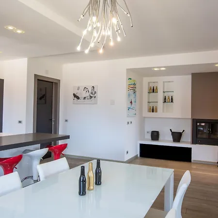 Apartment Luxury Val Di Monte Malcesine